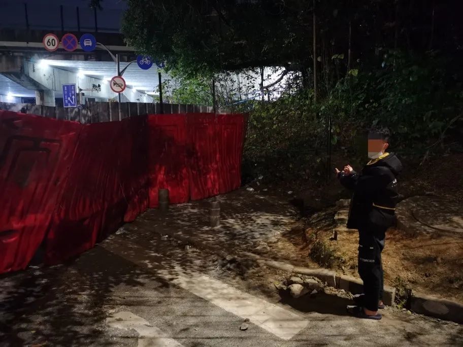 图片说明